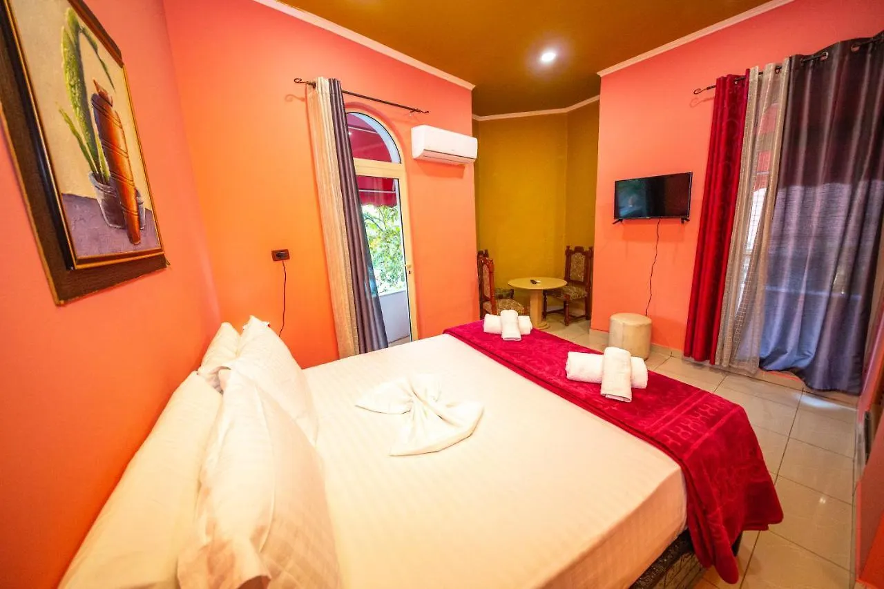 Hotel Center Elite Tirana 2*,  Albanien